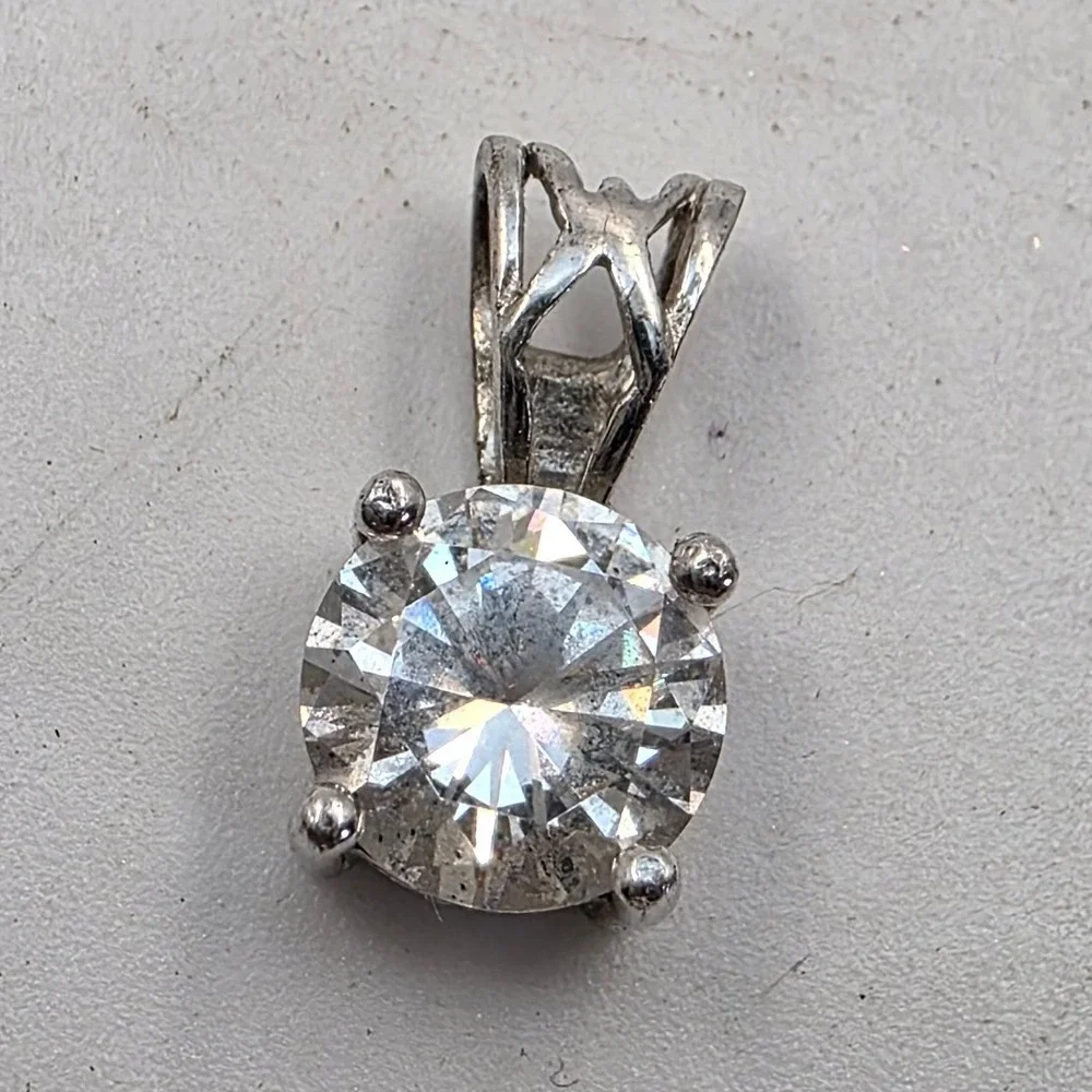 925 Sterling Silver Cubic Zirconia Round Solitaire Pendant Lattice Bail 1g
